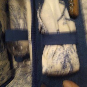 NEW WITH TAGS PICNIC WINE TRAVEL BAG